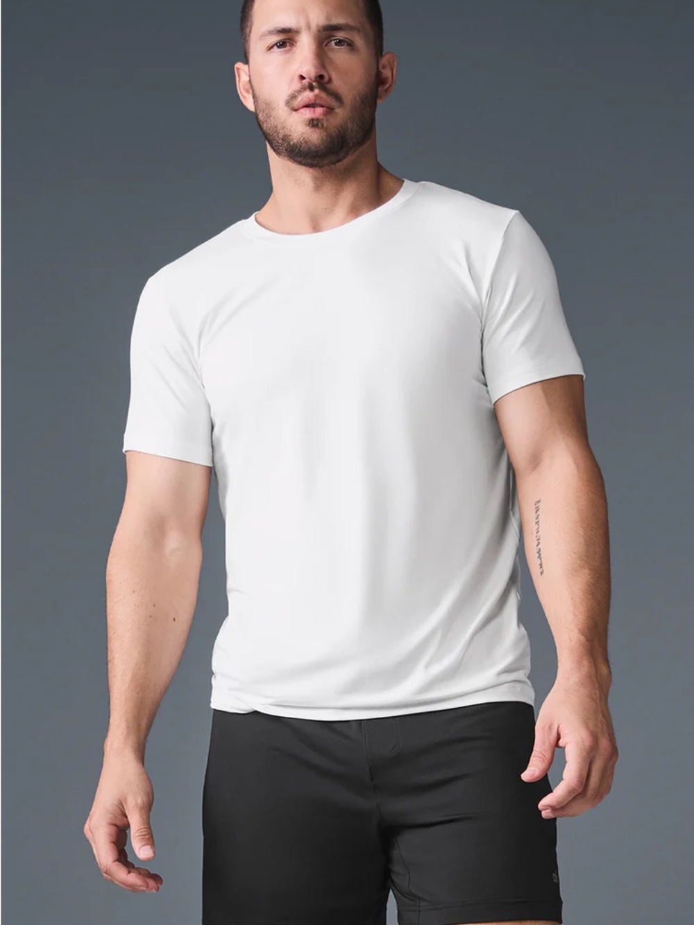 SOLD OUT Alo Men's White Conquer Reform Crewneck Short Sleeve